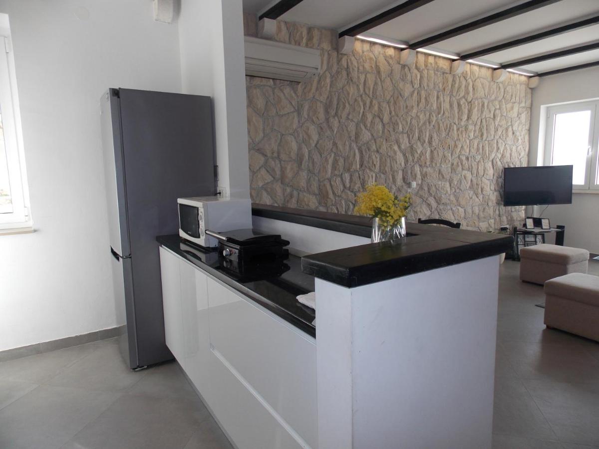 Perina Apartment - Free Parking ดูบรอฟนิก ภายนอก รูปภาพ