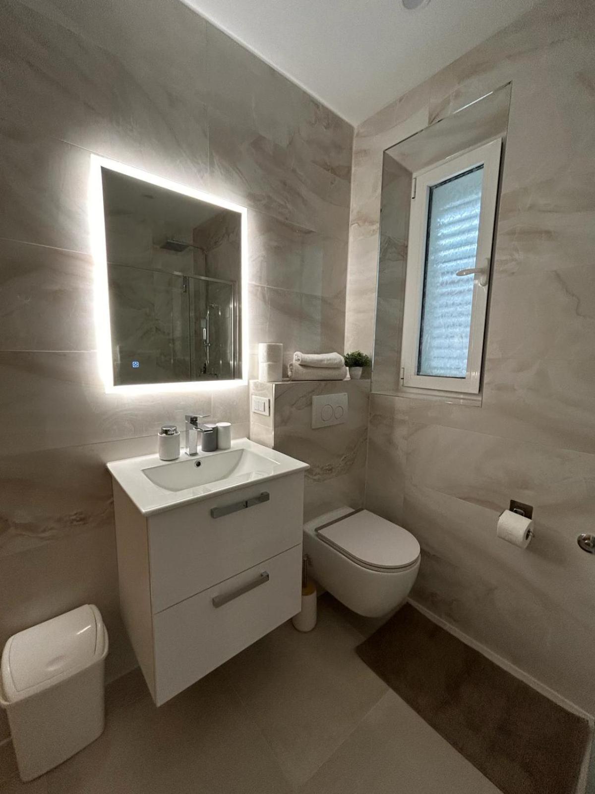 Perina Apartment - Free Parking ดูบรอฟนิก ภายนอก รูปภาพ