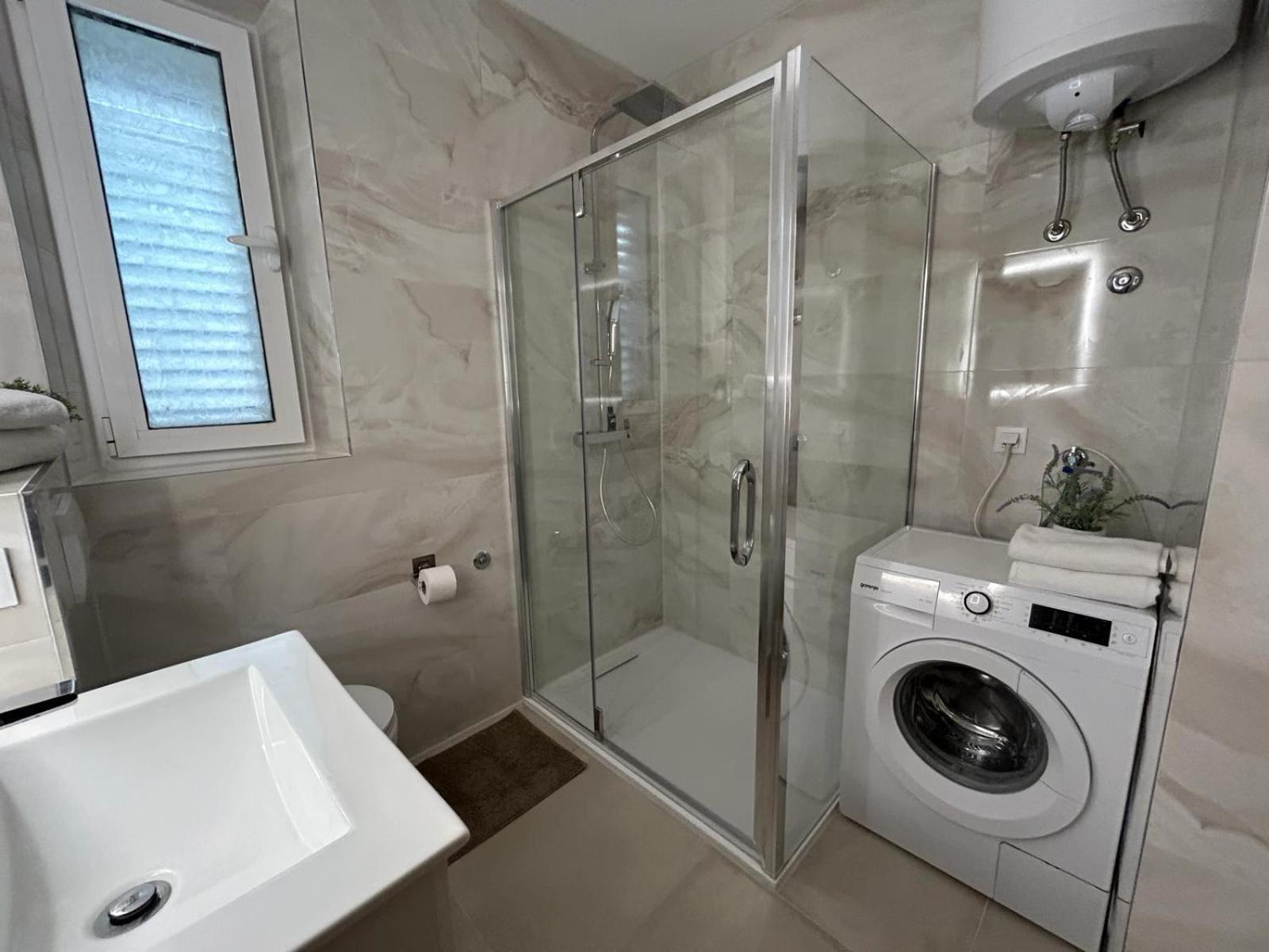 Perina Apartment - Free Parking ดูบรอฟนิก ภายนอก รูปภาพ
